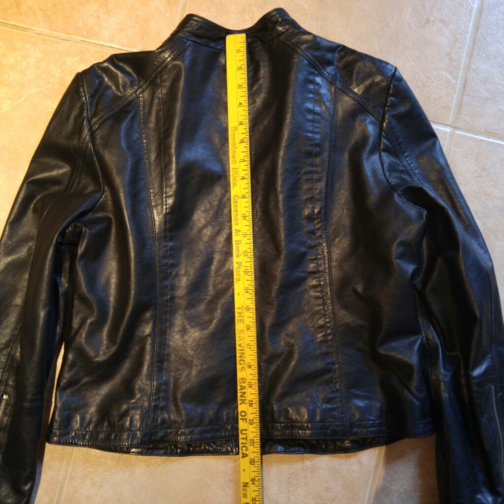 Black Rivet - Picture 9 of 13